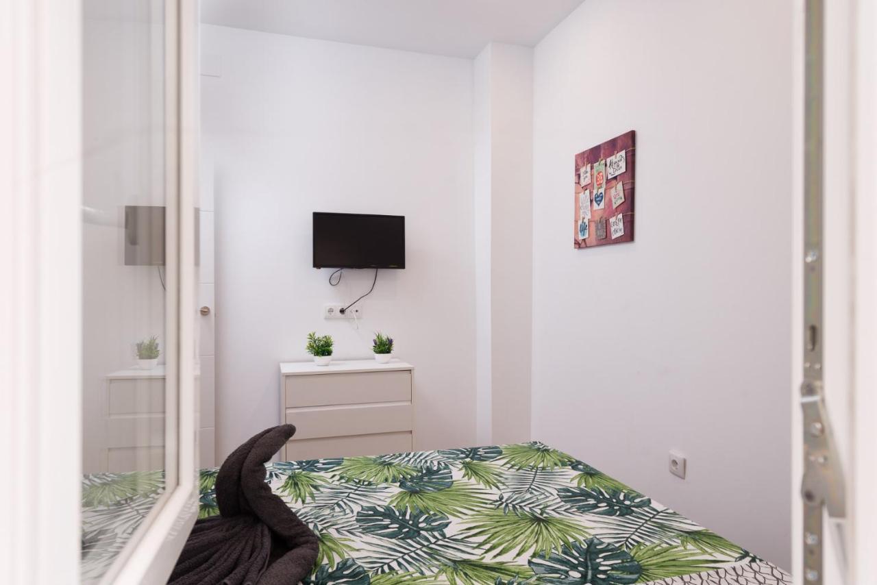 Cozy 3 Bed Apartment In The Heart Of لقنت المظهر الخارجي الصورة