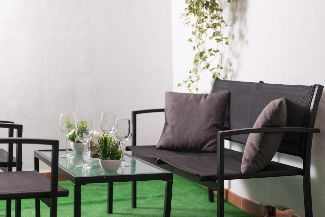 Cozy 3 Bed Apartment In The Heart Of لقنت المظهر الخارجي الصورة